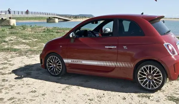 Abarth 500-0