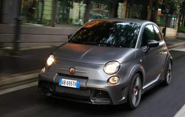 Abarth 695