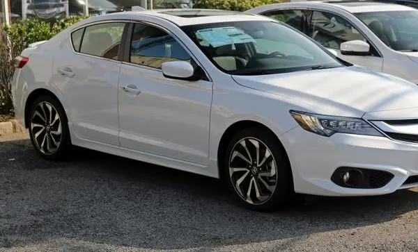 Acura ILX (facelift 2016)-1