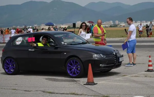 Alfa Romeo 147 3-doors-8