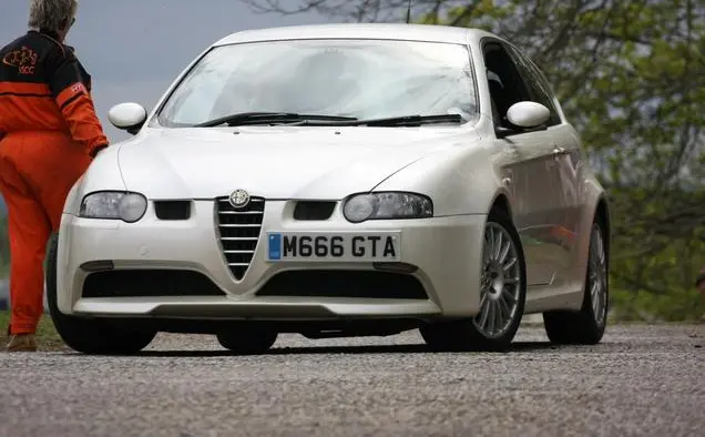 Alfa Romeo 147 GTA-9