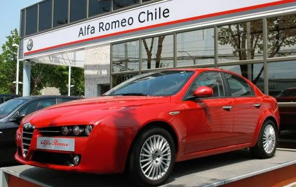 Alfa Romeo 159-1