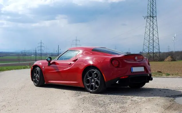 Alfa Romeo 4C-10