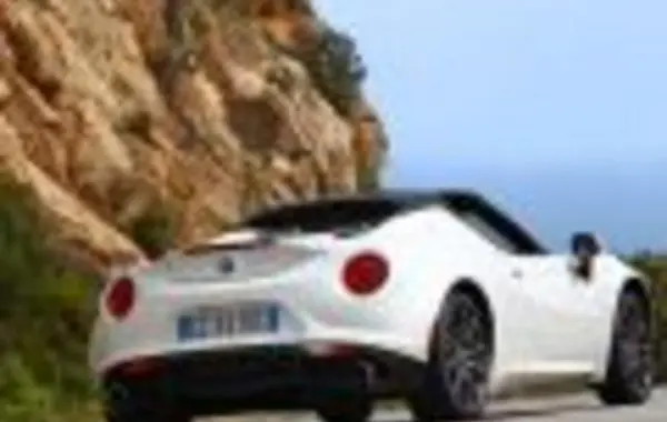 Alfa Romeo 4C Spider-2