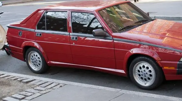 Alfa Romeo 75 (162 B)-0