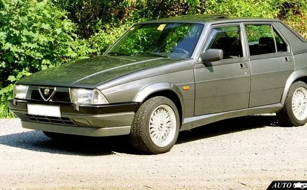 Alfa Romeo 75 (162 B, facelift 1988)-2