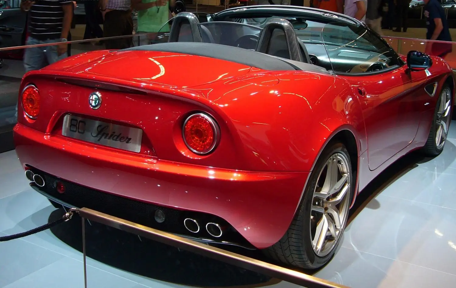 Alfa Romeo 8C Spider-3