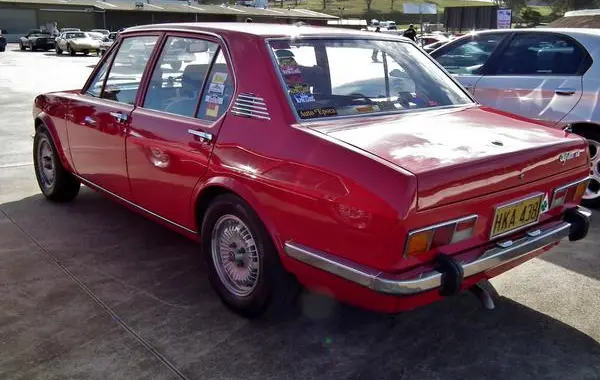 Alfa Romeo Alfetta (116)-4
