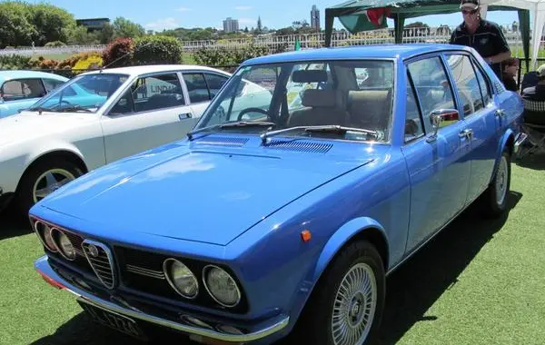 Alfa Romeo Alfetta (116)-5