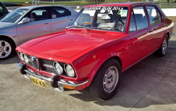 Alfa Romeo Alfetta (116)-1