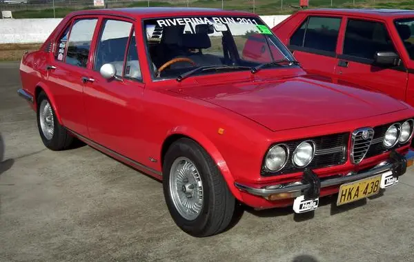 Alfa Romeo Alfetta (116)-2