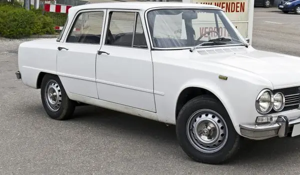 Alfa Romeo Giulia-2