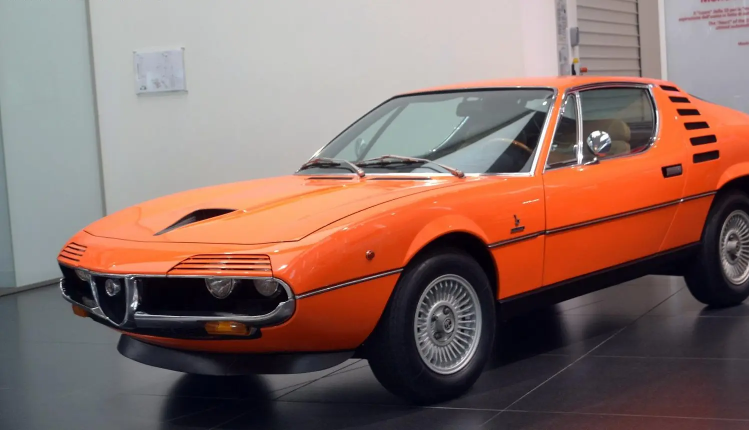 Alfa Romeo Montreal-3