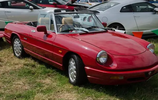 Alfa Romeo Spider (115)-2