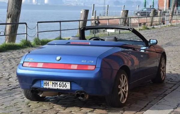 Alfa Romeo Spider (916, facelift 2003)-3