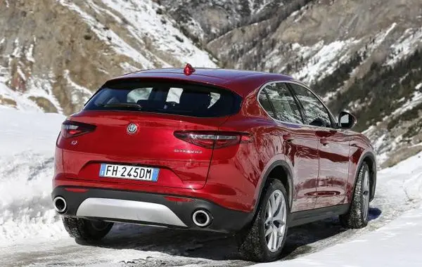 Alfa Romeo Stelvio (949)-0