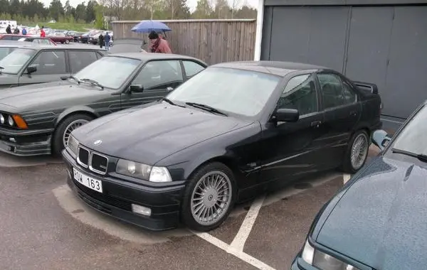 Alpina B8 (E36)-1