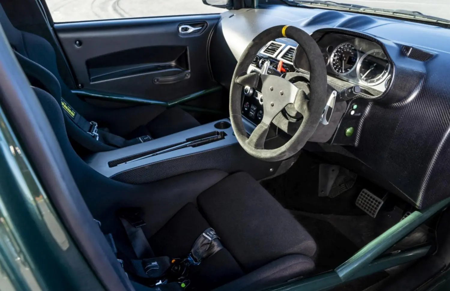 Aston Martin Cygnet V8-7