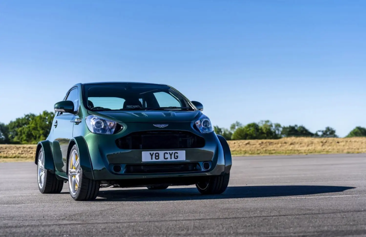 Aston Martin Cygnet V8-11