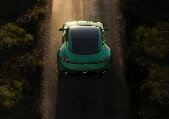 Aston Martin DB12-3