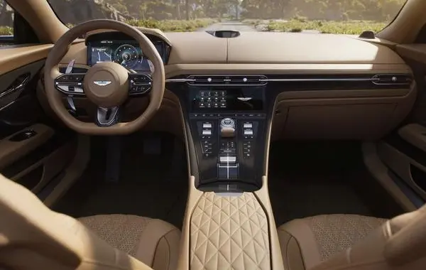 Aston Martin DB12 Volante-4