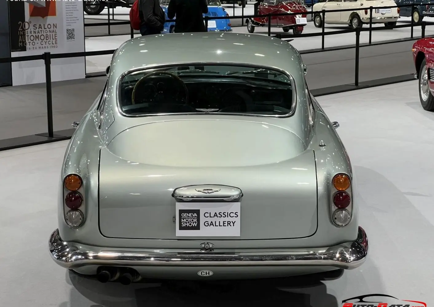 Aston Martin DB4 (Series 3)-0