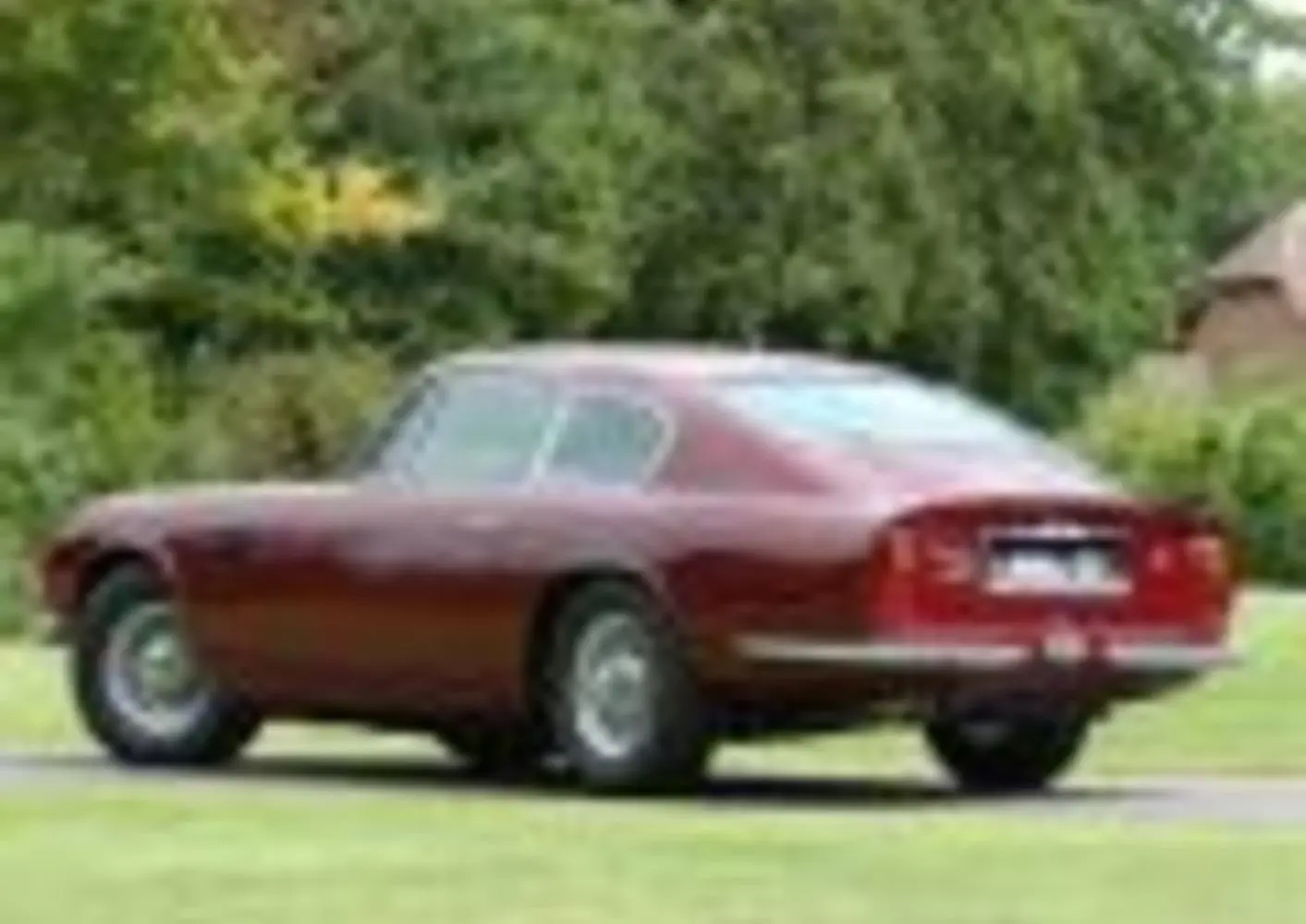 Aston Martin DB6-7