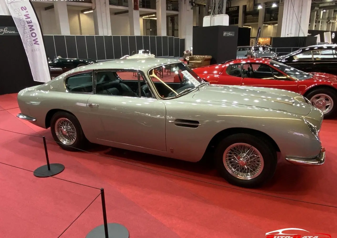 Aston Martin DB6-9