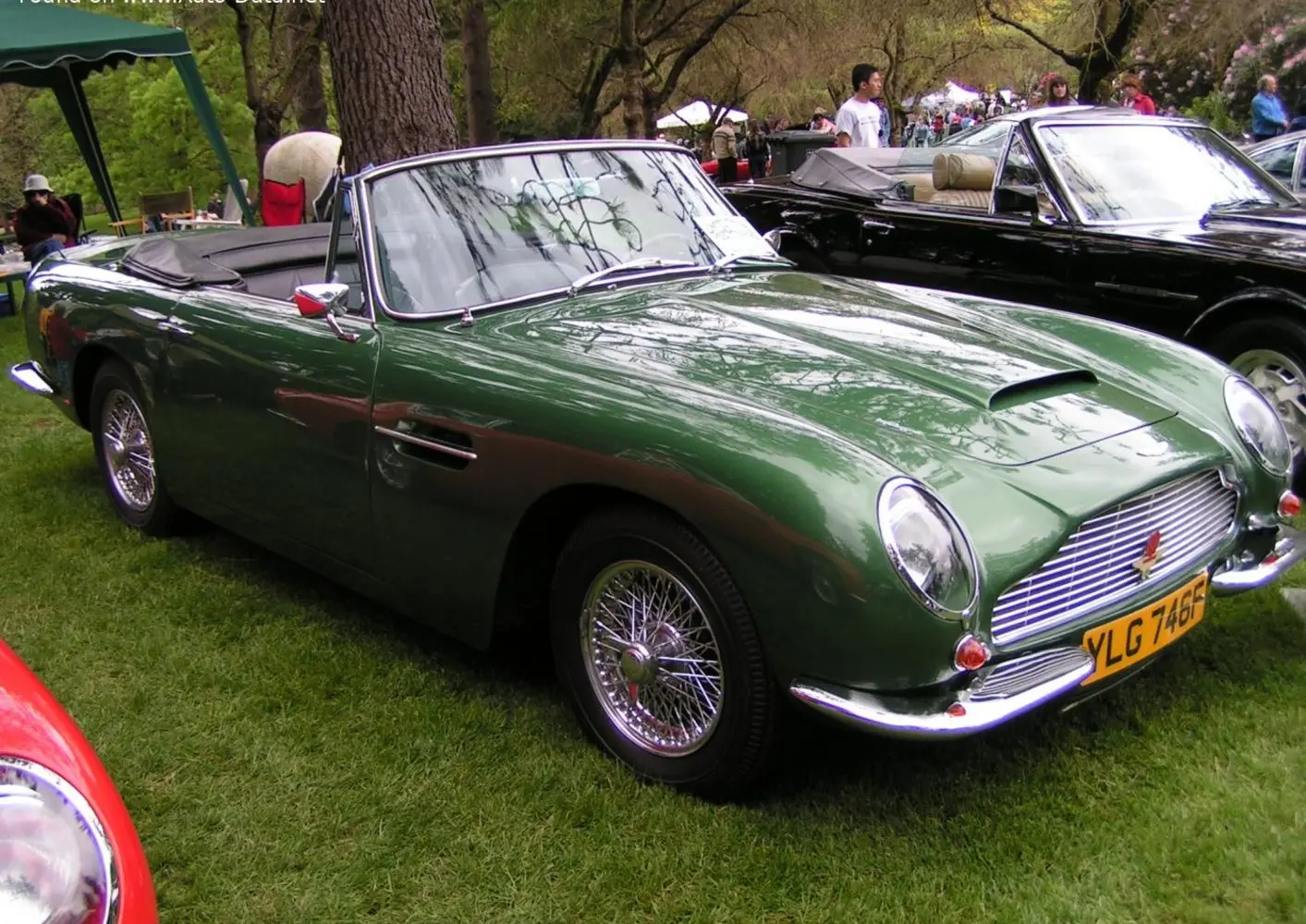 Aston Martin DB6 Volante-8