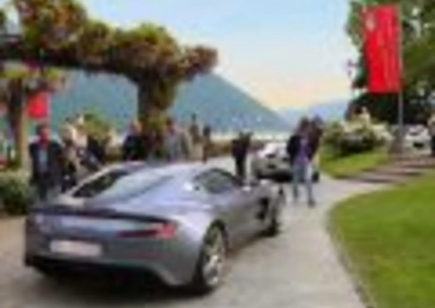 Aston Martin One-77-0