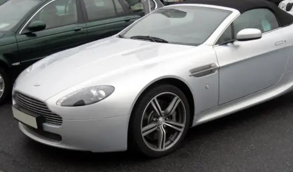 Aston Martin V8 Vantage Roadster (2005)