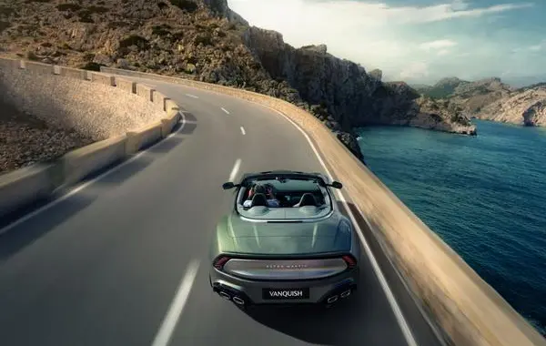 Aston Martin Vanquish III Volante-1