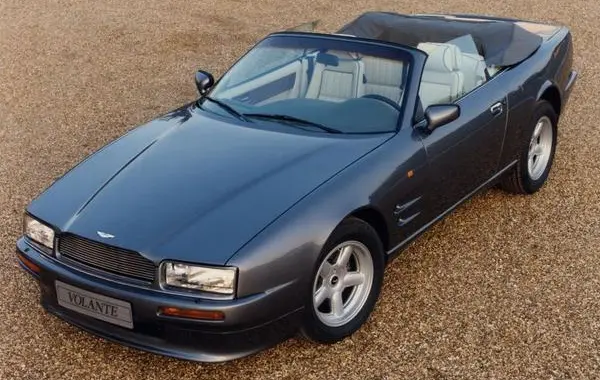 Aston Martin Virage Volante