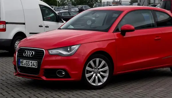 Audi A1 (8X)-1