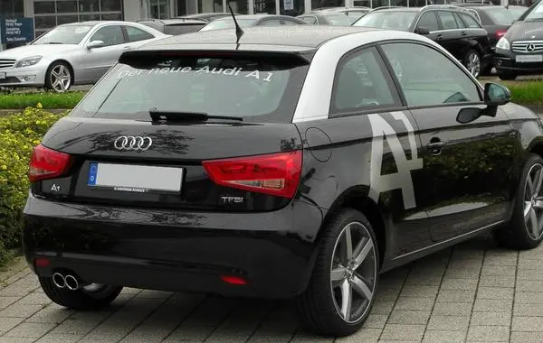 Audi A1 (8X)-6