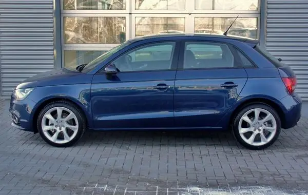 Audi A1 Sportback (8X)-5