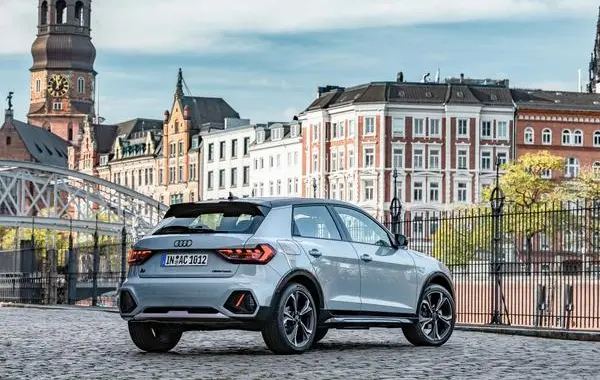 Audi A1 allstreet (GB)-7