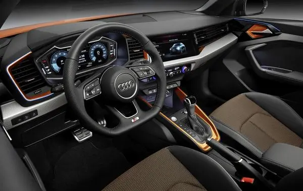 Audi A1 citycarver (GB)-4