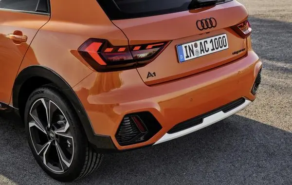 Audi A1 citycarver (GB)-3