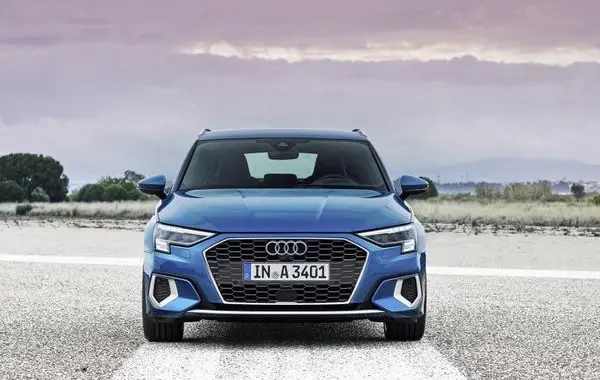 Audi A3 Sportback (8Y)-4
