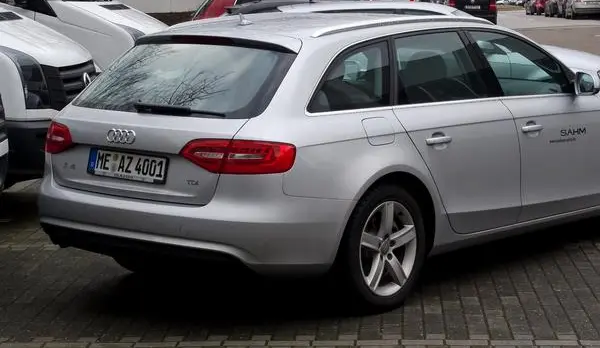Audi A4 Avant (B8 8K, facelift 2011)-5