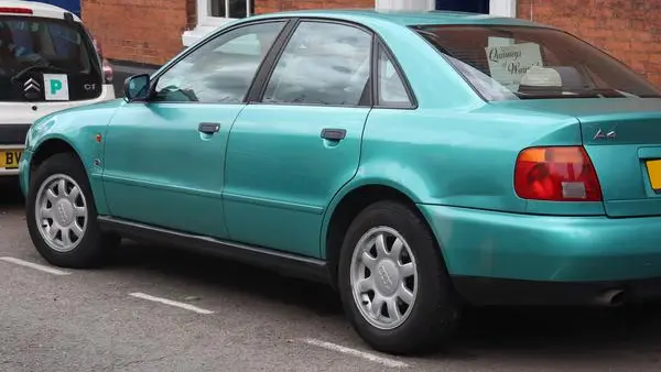 Audi A4 (B5, Typ 8D)-4