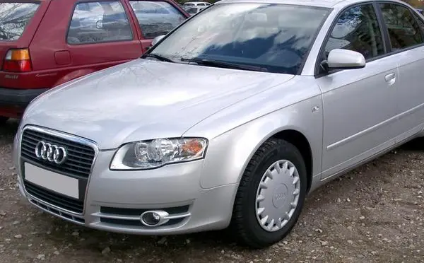 Audi A4 (B7 8E)-5