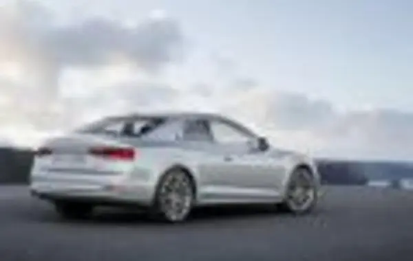 Audi A5 Coupe (F5)-7