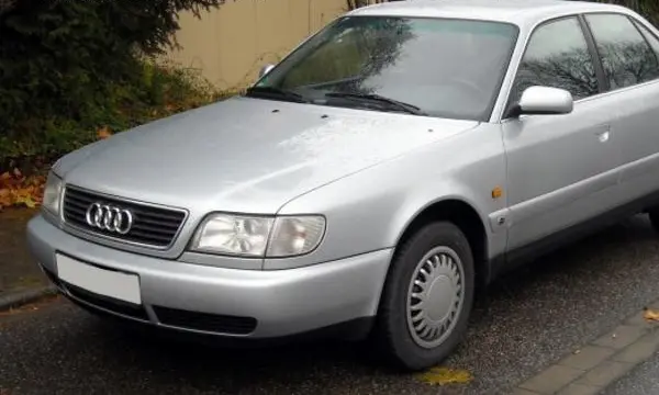 Audi A6 (4A,C4)
