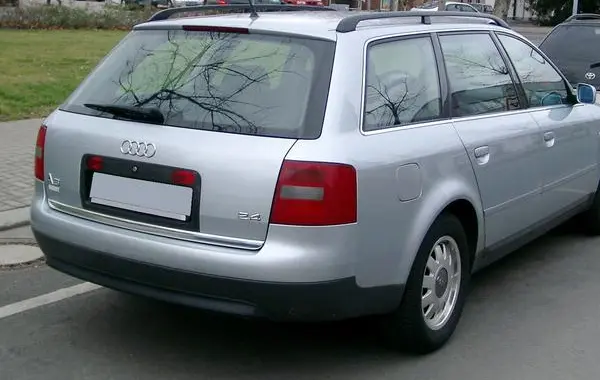 Audi A6 Avant (4B,C5)-1