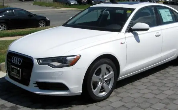 Audi A6 Limousine (4G, C7)-3