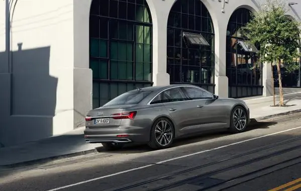 Audi A6 Limousine (C8, facelift 2023)-1