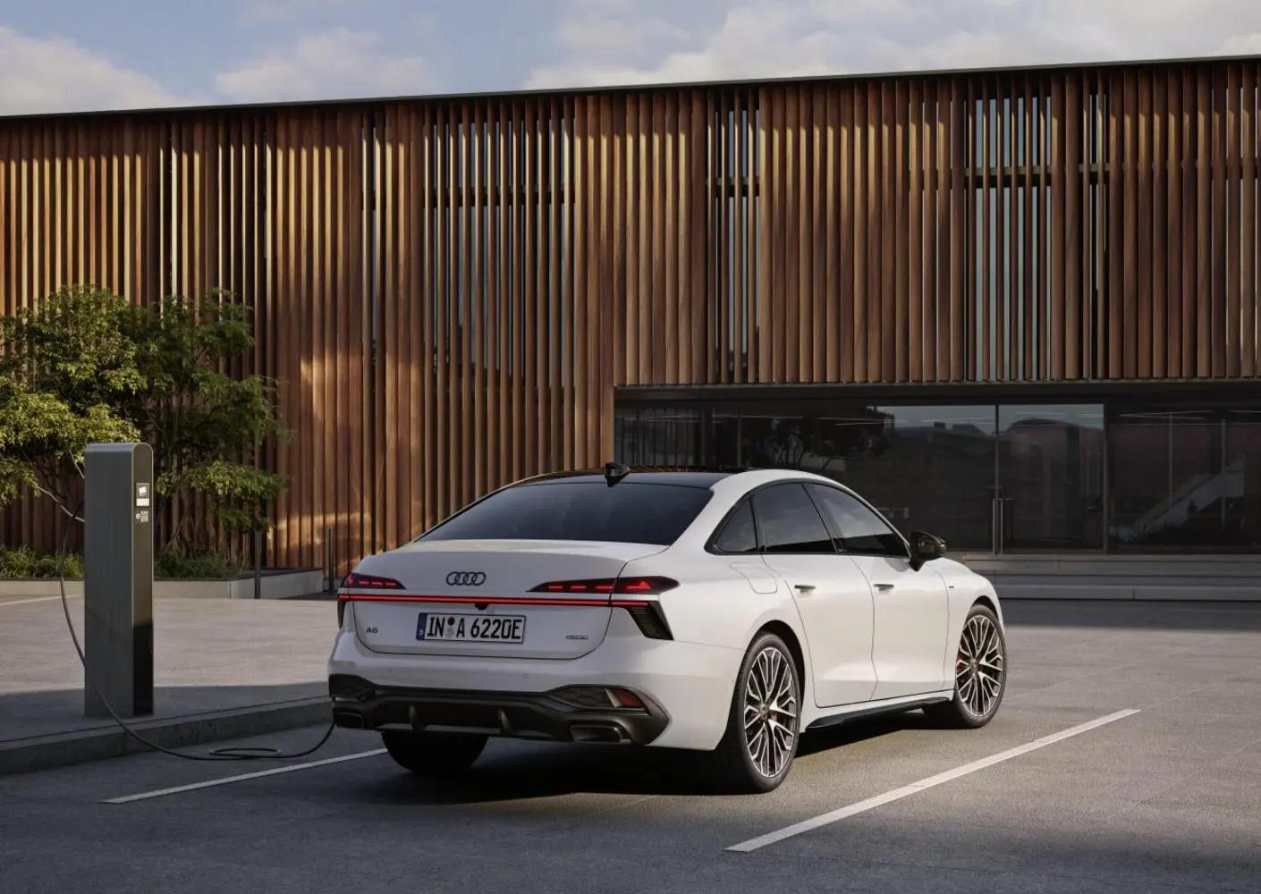 Audi A6 Limousine (C9)-15