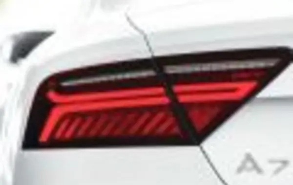 Audi A7 Sportback (C7, facelift 2014)-7
